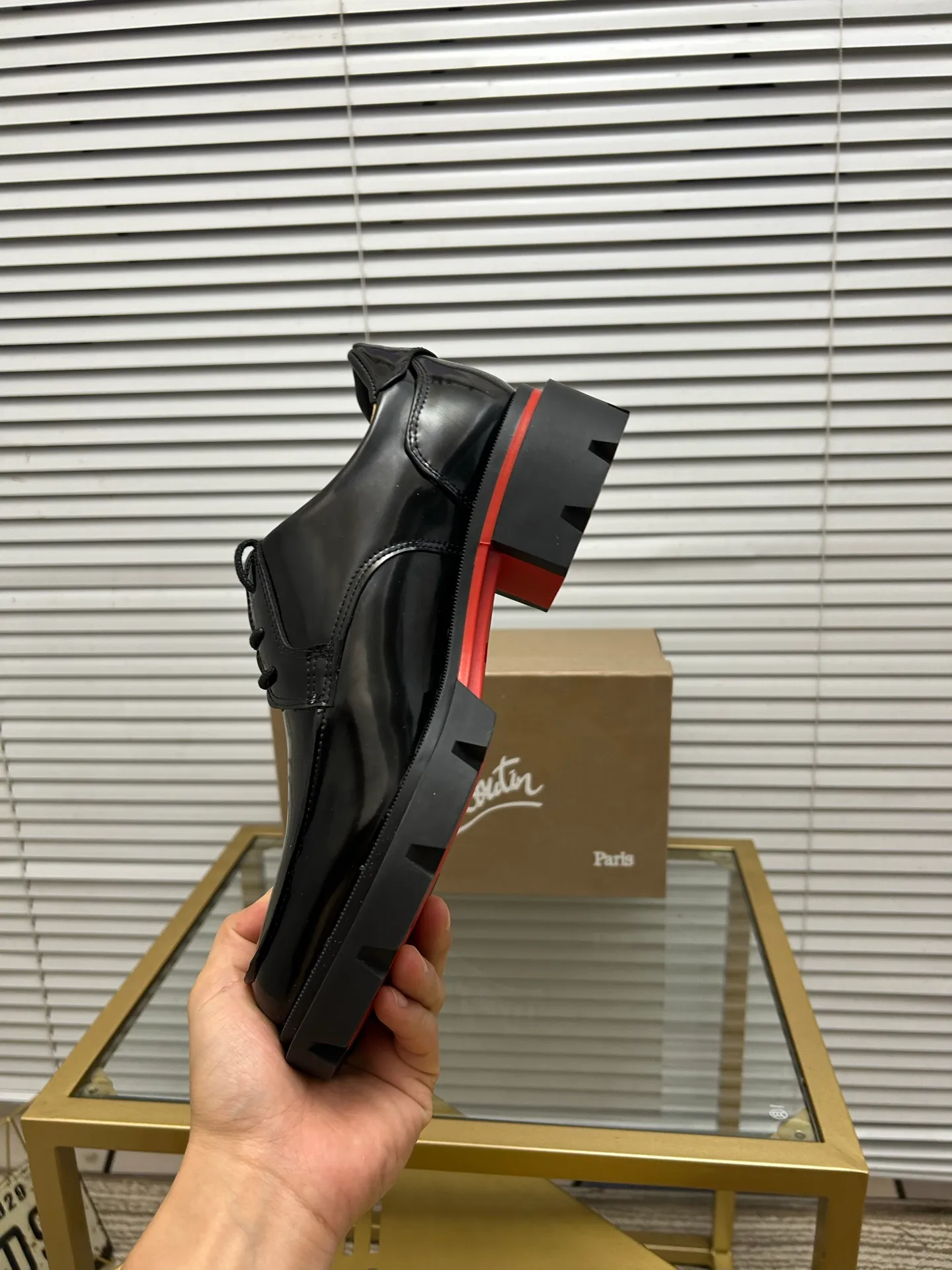 (Customized model) Ex-factory price is 660. christian louboutin (CL red sole shoes) counter series, casual sneakers for couples 📢 📢 📢 Exclusive hot style release 🎈🎈💪 Movable latex feet 👻 Finished outsole line [Proud] 😝Female 35-40# Male 38#-46, global supply😝 [Top version]: Original imported genuine leather upper, top original leather lining, original molded TPU outsole, original 1:1 detail processing, original shoe last,